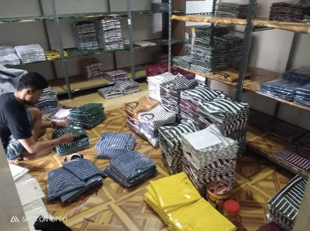 Grosir kaos custom Indonesia