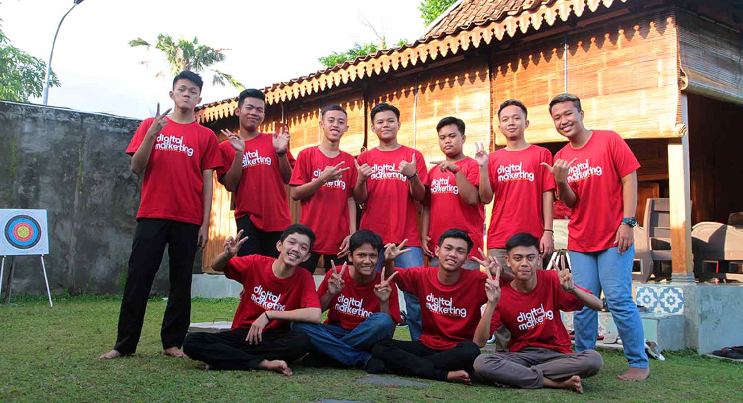 Strategi Pemasaran Kaos Online