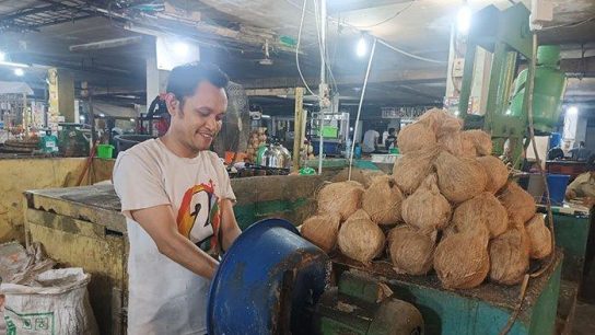 jualan kelapa parut