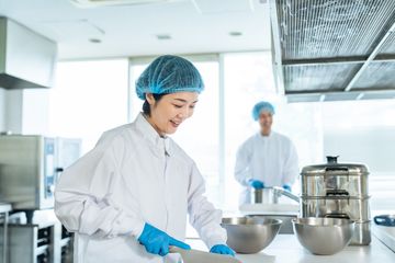 Pengendalian Higienitas Area Masak Ketat Menyeluruh