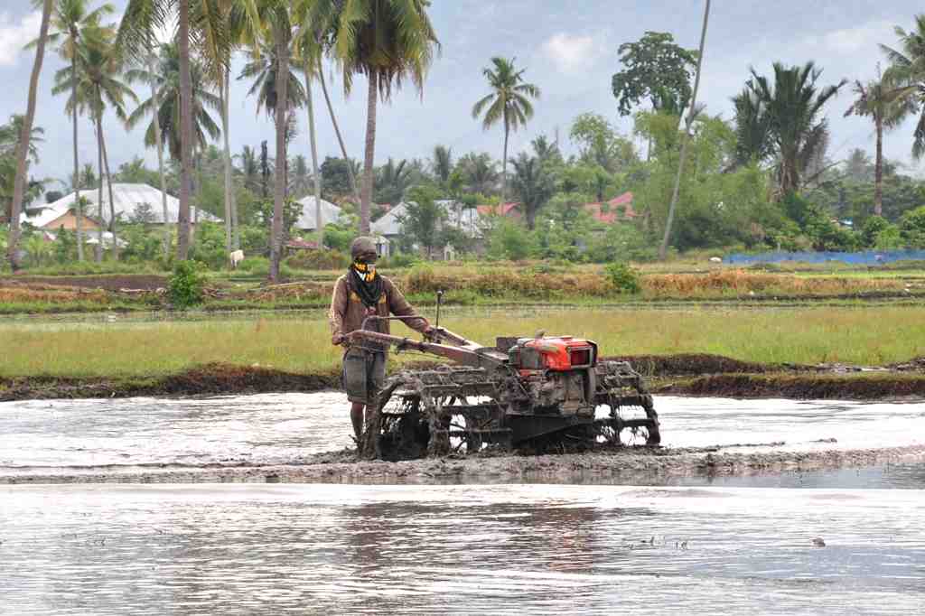 Alat Pengolah Tanah Pertanian Modern