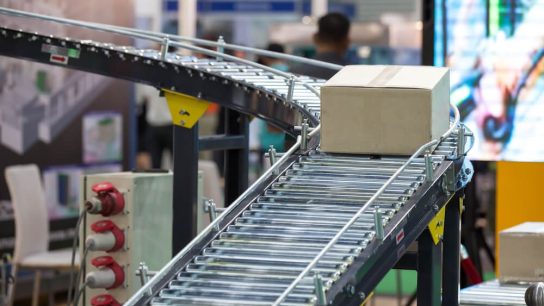 Roller Conveyor untuk Distribusi Barang