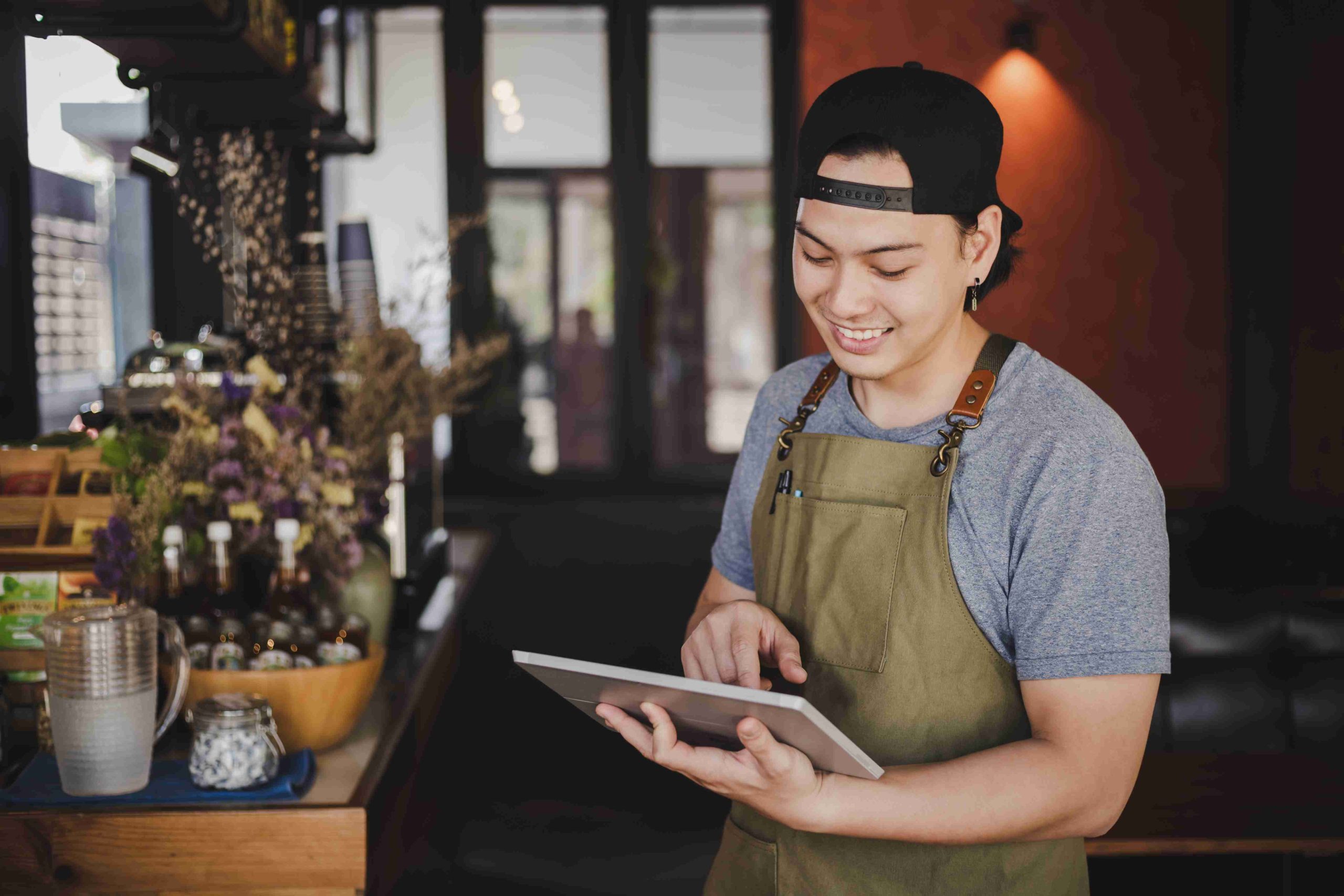 aplikasi pos mudah digunakan pemilik usaha