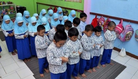 sekolah-islam-dengan-guru-profesional