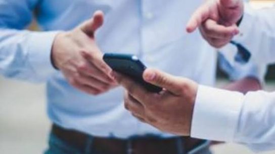teknologi absensi karyawan